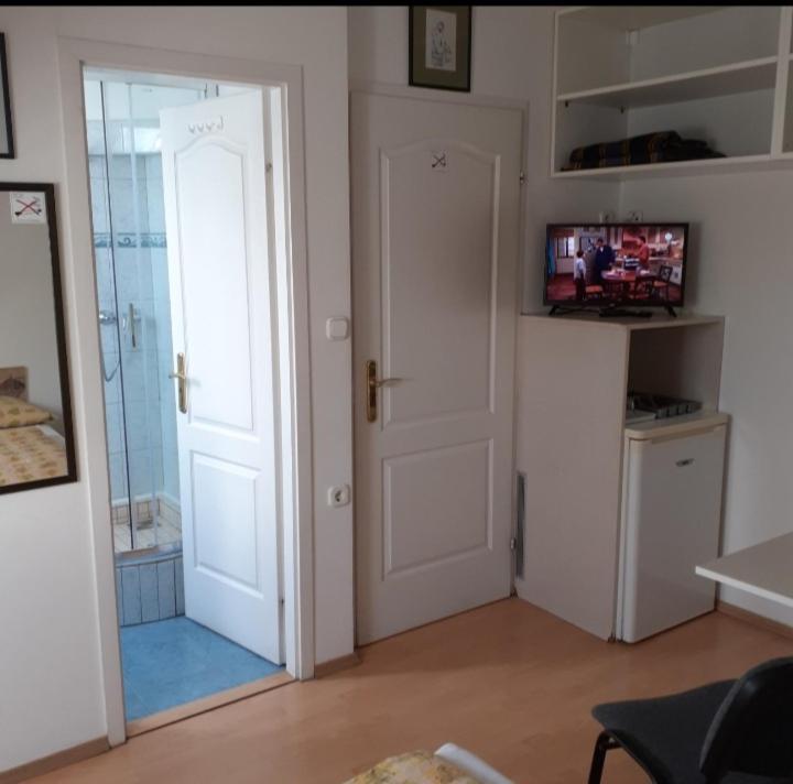 Czinger Vendégszobák Mosonmagyarovar Exterior foto